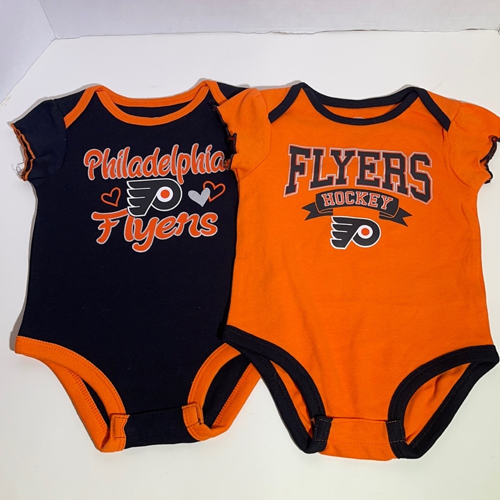 NWOT Baby Girl’s 3-6M Philadelphia Flyers Onesies